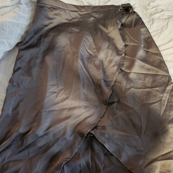 Silk High Low Wrap Skirt - Sexy Size Medium - Picture 2 of 6